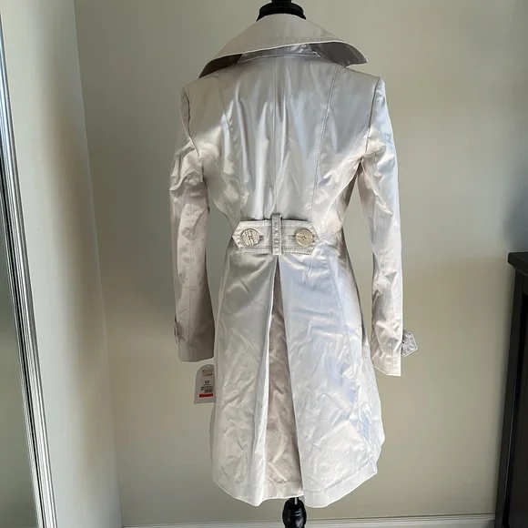 Jessica Simpson rain coat - Picture 2 of 6